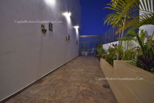Casa De Lujo Con Vistas Panorámicas El Palomar Zona Sur