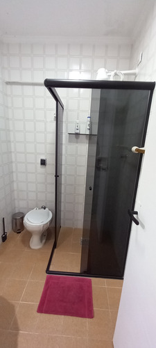 Apartamento De 01 Dormitório Com Vaga De Garagem Coberta !!!