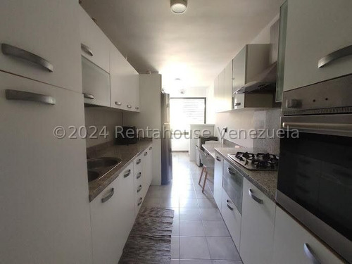 Apartamento Tipo Club En Venta En La Boyera Iq25-4550
