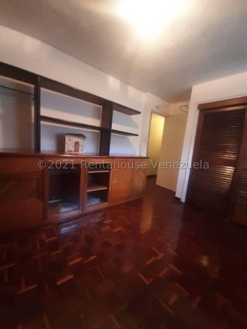 Imagen 16 de 25 de Gc Venta De Acogedor Apartamento En Los Palos Grandes / 22-10798