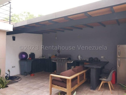 Imagen 21 de 30 de Townhouse En Venta En Tazajal Con Acabados Modernos Y Cocina Empotrada Patio Y Áreas Comunes Para El Disfrute Familiar En Zona Privilegiada De Naguanagua Ymp