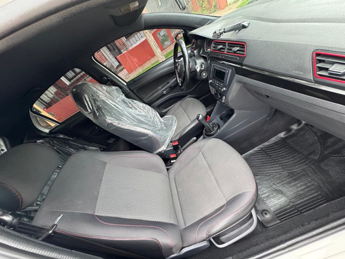 Volkswagen Gol Trend 1.6 Sportline 101cv