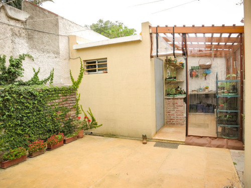 Casa En Venta De 3 Dormitorios En Barra De Carrasco (ref: Hpi-1557)