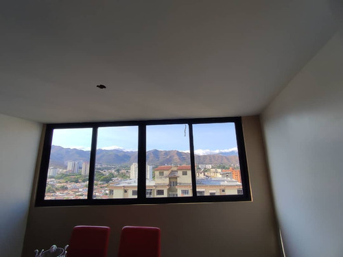 Josseyris Jimenez Vende Apartamento En Valles De Camoruco Res Ankara