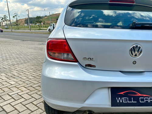 Imagem 5 de 11 de Volkswagen Gol (novo) 1.0 Mi Total Flex 8v 4p 2012/2013