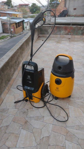 Imagem 2 de 4 de Limpeza De Ar Condicionado Split E Acj
