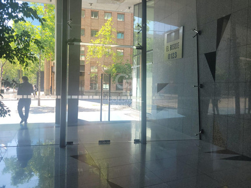 Arriendo Oficina En Edificio Don Carlos