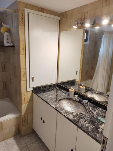 Departamento Cuatro Ambientes Con Dependencia. 25 De Mayo 3000. Venta.