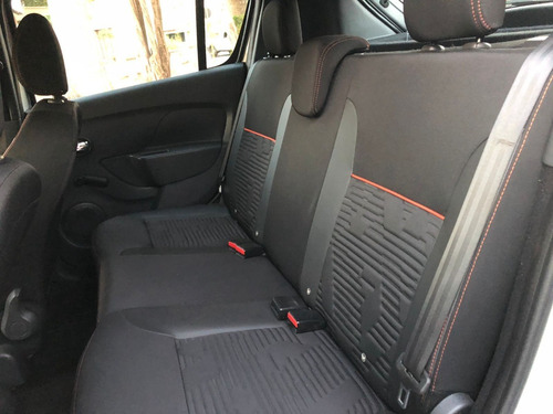 Imagem 4 de 10 de Renault Sandero Stepway 1.6 19/20
