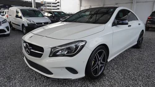 Mercedes-Benz Clase CLA 1.6 200 Cgi Sport At
