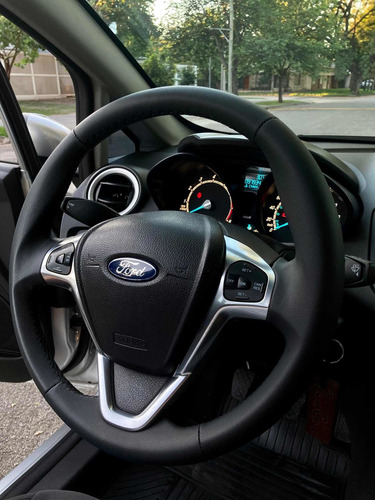 Ford Fiesta Kinetic Design 1.6 Se 120cv 2014