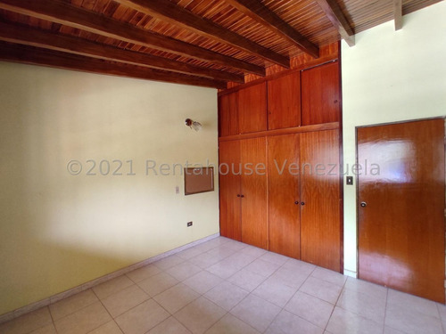 Imagen 16 de 25 de Casa En Venta En Barrio Sucre Maracay 22-11048 Jcm