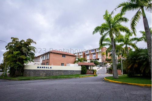 Apartamento Dúplex Mandala Remodelado En Calle Cerrada En Venta En Loma Linda Avenida Caicaguan Caracas 