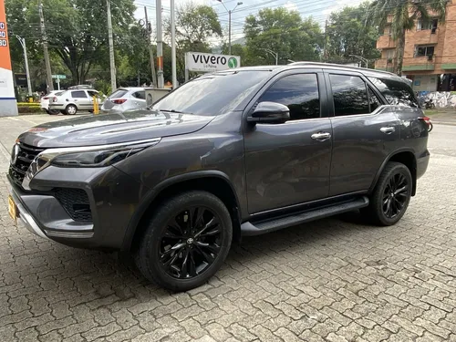 Toyota Fortuner 2.4 Srv Diesel 2022