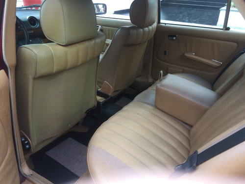 Mercedes Benz 230