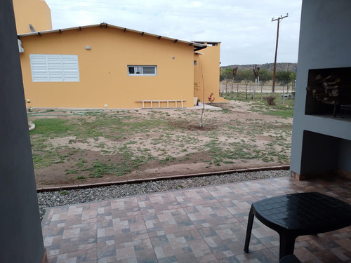 Alquiler Temporario Casa 2 Dormitorios Villa Cura Brochero Con Cochera