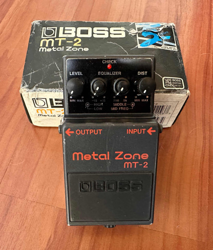 Boss Metal Zone