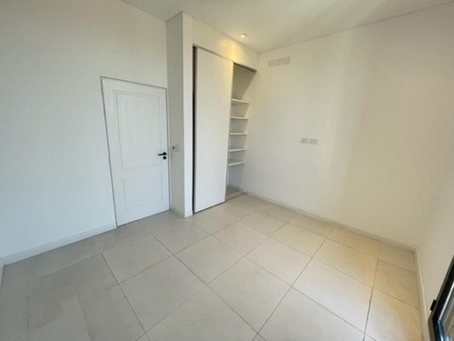 Imagen 14 de 23 de Dúplex A Estrenar De Categoria En Venta, San Miguel.
