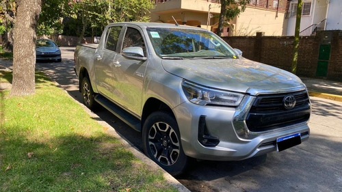 Imagen 4 de 15 de Toyota Hilux 2022 4x4 Srx 6 Att 204cv Automat Linea Nueva