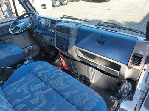 Imagem 12 de 25 de Volkswagen 8.150 Ano 2005 Plataforma Guincho