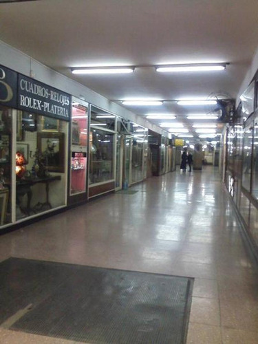 Imagen 4 de 9 de Local Galeria De Los Anticuarios