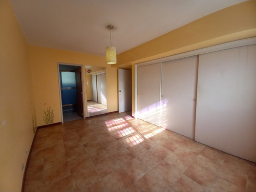 Pedro Cardona Cod. 25-8018 Se Vende Apartamento En El Cigarral