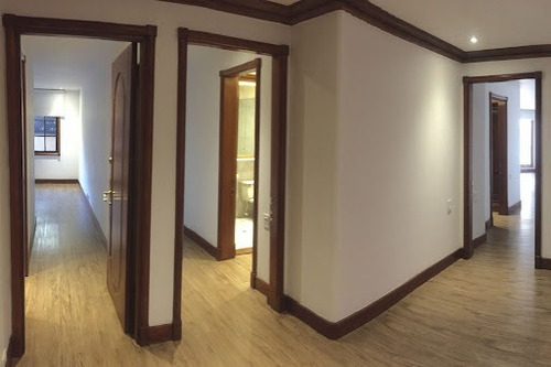 Imagen 15 de 19 de Apartamento En Arriendo El Nogal 90-65830