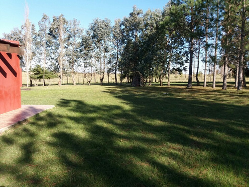 Chacra De 2 Dormitorios Y Piscina Cerrada