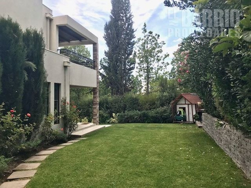 Imagen 5 de 24 de Casa En Venta De 5 Dorm. En Chicureo