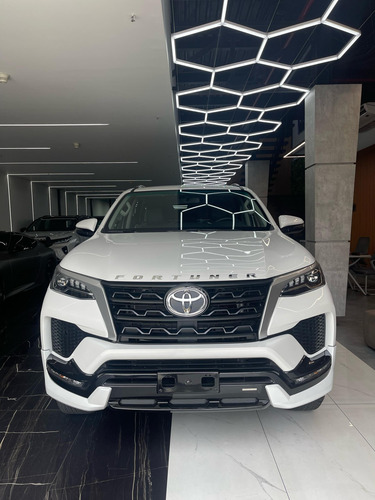 Toyota Fortuner Gx.r+ 2025