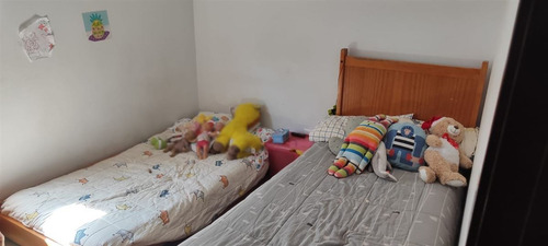 Casa En Venta De 4 Dorm. En Las Condes Apumanque J80