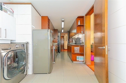 Departamento En Venta De 4 Dorm+2 Est+1 Bod En Las C