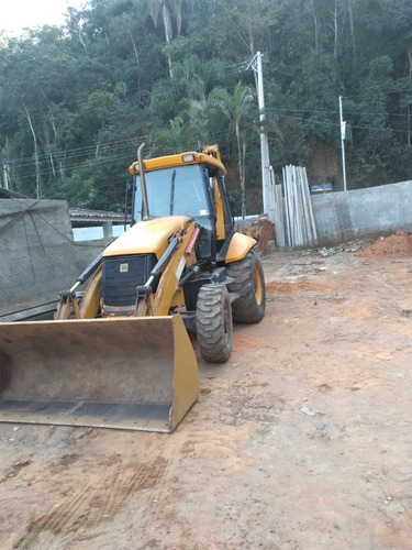 Imagem 1 de 3 de Jcb 4×4