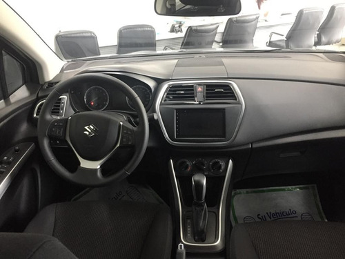 Suzuki Scross