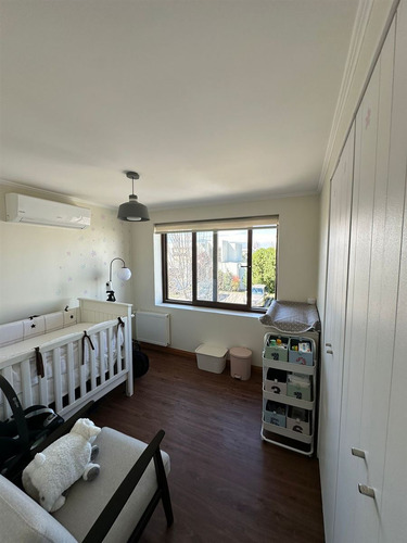Casa En Arriendo De 3 Dorm. En Santa Elena