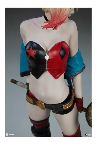 Estátua Arlequina (Harley Quinn): DC Comics Collectibles (Premium