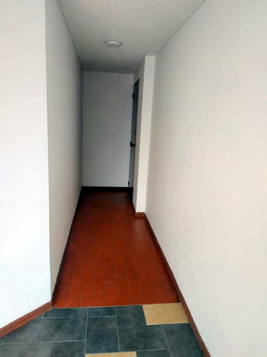 Imagen 4 de 17 de Apartamento En Arriendo En Bogota San Luis