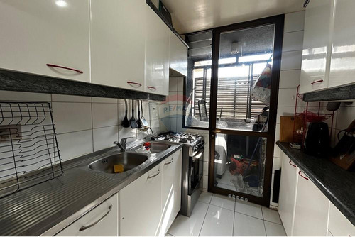 Departamento Amplio Con Excelente Conectividad