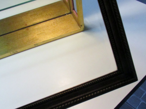 Vitrina Estilo Frances De Colgar 2 Estantes Con Luz Original Dorado Oscuro (Usado)