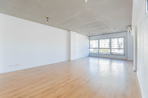 Oficina Comercial - Apta Show Room - Cochera Fija