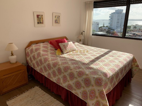 Apto En Muy Buena Ubicacion En Parada 1 Brava, De 3 Dor, 2 Baños Linda Vista. Consulte!!!!!!!-ref:2070