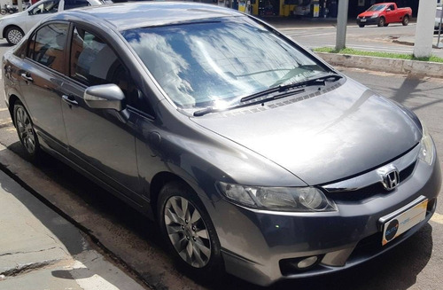 Imagem 2 de 8 de Honda Civic 1.8 Lxl 16v Flex 4p Manual