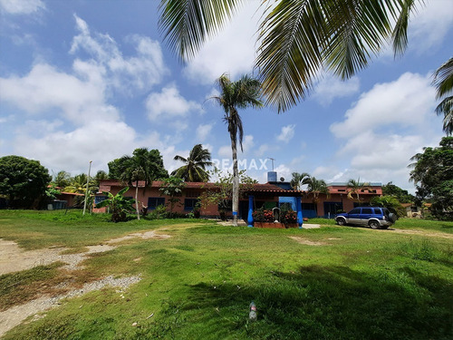 Imagen 2 de 29 de Oportunidad Posada En Venta Canales De Rio Chico