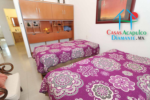 Cad Diamante Lakes Rubí 322. Terraza Con Sombra Y Vista A Las Áreas Comunes