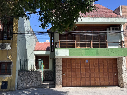 Venta Casa 4 Dormitorios Piscina Cocheras Jardin Rosario Abasto