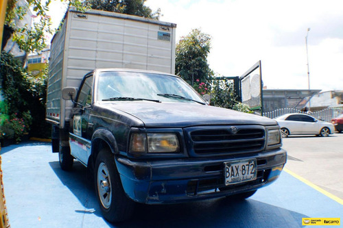 Mazda B2000 2.0