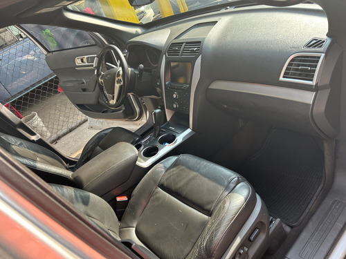 Ford Explorer 4.0 Xlt V6 3er Asiento Sync 4x2 Mt