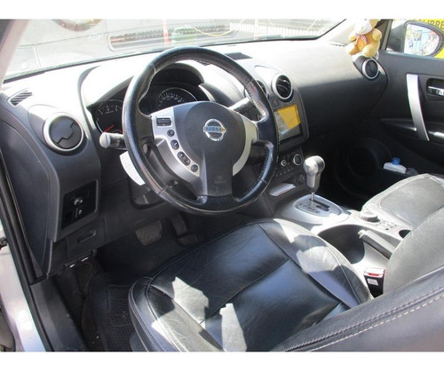 Nissan Qashqai 4X4 2000CC AT AA