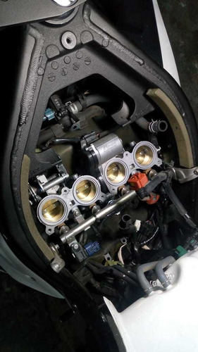 Yamaha R6