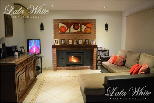 Imagen 4 de 22 de Venta Con Renta - Casa En Malibú - Canning